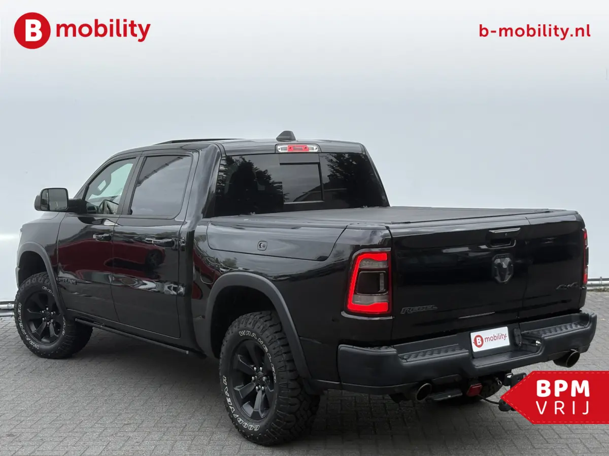 1500 5.7 V8 HEMI 4x4 Crew Cab REBEL Longhorn Panoramadak | Trekhaak | RAM BOX | Leer | Apple CarPlay | Camera
