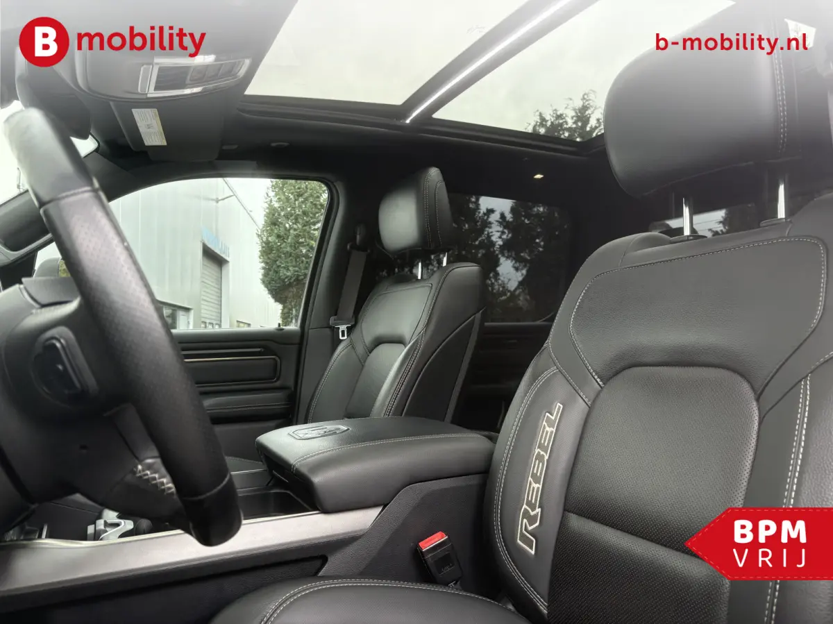 1500 5.7 V8 HEMI 4x4 Crew Cab REBEL Longhorn Panoramadak | Trekhaak | RAM BOX | Leer | Apple CarPlay | Camera