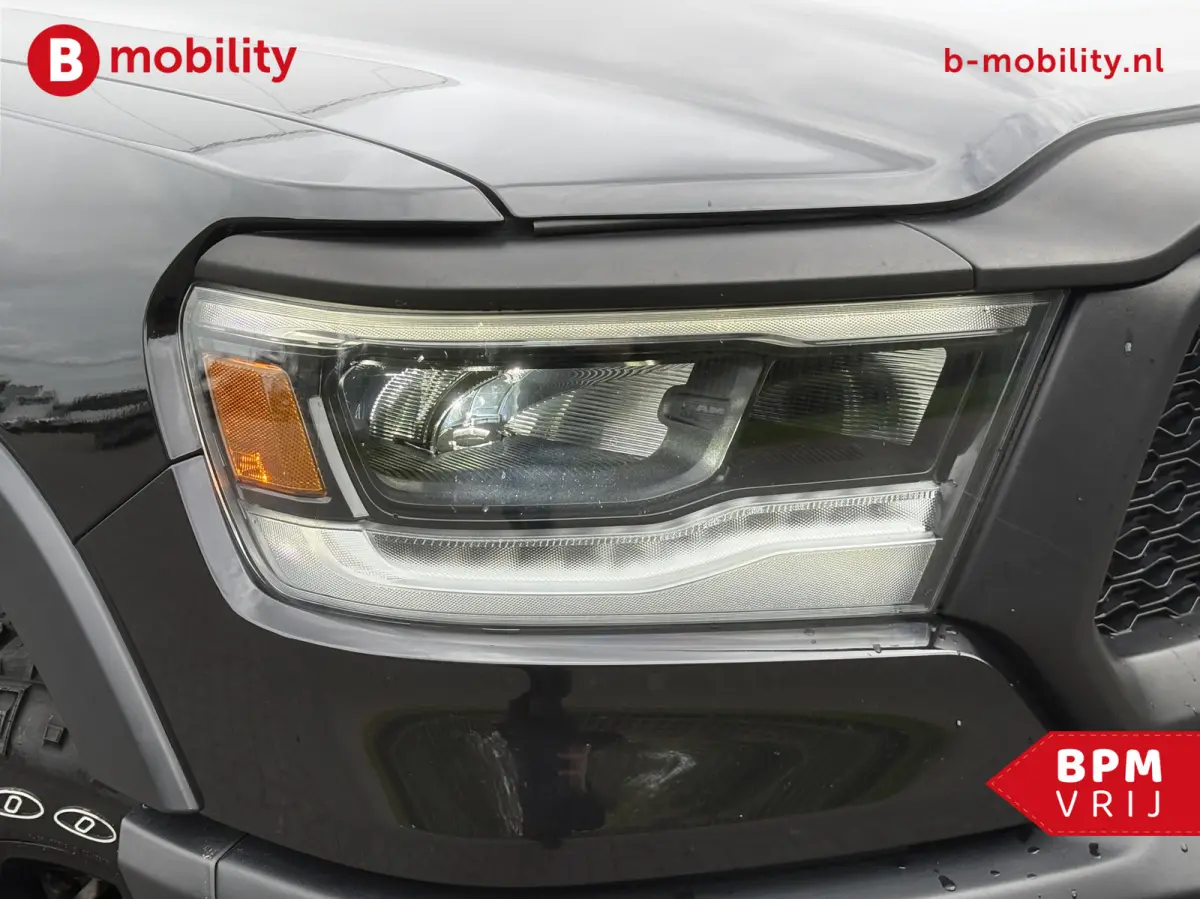 1500 5.7 V8 HEMI 4x4 Crew Cab REBEL Longhorn Panoramadak | Trekhaak | RAM BOX | Leer | Apple CarPlay | Camera