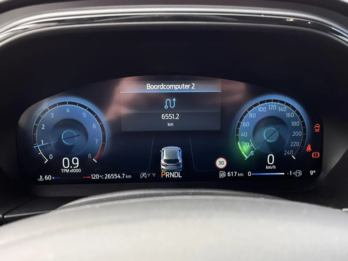 1.0 EcoBoost Hybrid ST Line 155PK Automaat Trekhaak Winterpack Cruise Camera Parkeersensoren Climate Full-LED Keyless Privacy Glass *1500KG Trekgewicht*