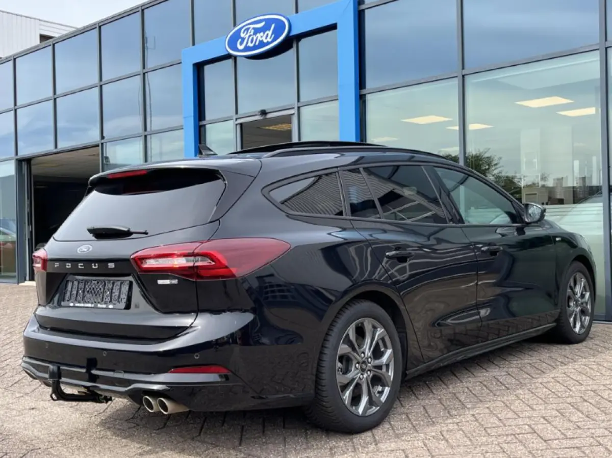1.0 EcoBoost Hybrid ST Line 155PK Automaat Trekhaak Winterpack Cruise Camera Parkeersensoren Climate Full-LED Keyless Privacy Glass *1500KG Trekgewicht*