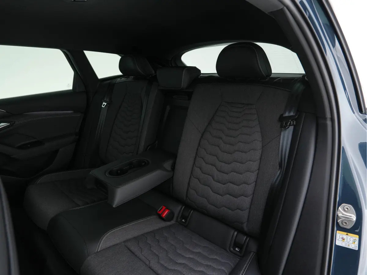 S edition 83 kWh [ 3-Fase-11kW ] {SOH-100%} (INCL-BTW) *MATRIX-LED | ADAPTIVE-CRUISE | TOP-VIEW | BLINDSPOT | KEYLESS | MEMORY-PACK | WIDESCREEN-COCKPIT | PRIVACY-GLASS | SHIFT-PADDLES | HEA