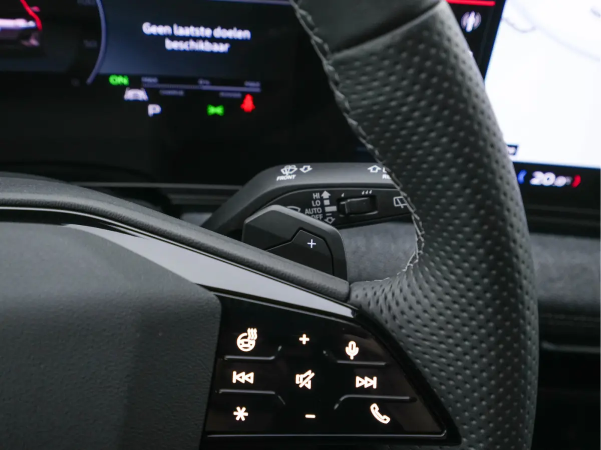 S edition 83 kWh [ 3-Fase-11kW ] {SOH-100%} (INCL-BTW) *MATRIX-LED | ADAPTIVE-CRUISE | TOP-VIEW | BLINDSPOT | KEYLESS | MEMORY-PACK | WIDESCREEN-COCKPIT | PRIVACY-GLASS | SHIFT-PADDLES | HEA