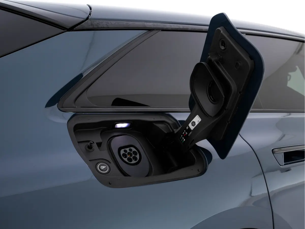 S edition 83 kWh [ 3-Fase-11kW ] {SOH-100%} (INCL-BTW) *MATRIX-LED | ADAPTIVE-CRUISE | TOP-VIEW | BLINDSPOT | KEYLESS | MEMORY-PACK | WIDESCREEN-COCKPIT | PRIVACY-GLASS | SHIFT-PADDLES | HEA