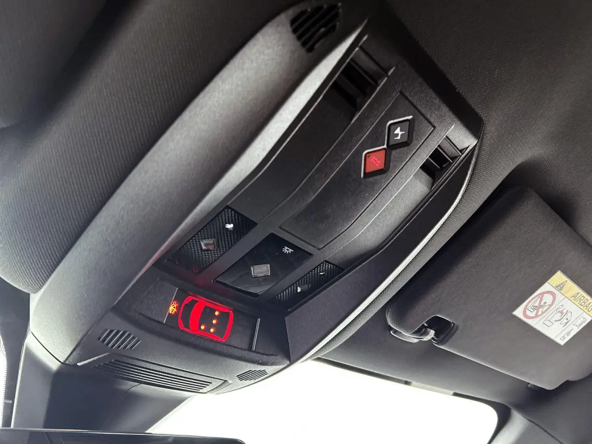 E-Tense Rivoli 225pk Automaat | Elektrische Bestuurdersstoel | Elektrische Klep | Navigatie | Climate Control | Cruise Control | 19"LMV | Matrix-LED | Leder |