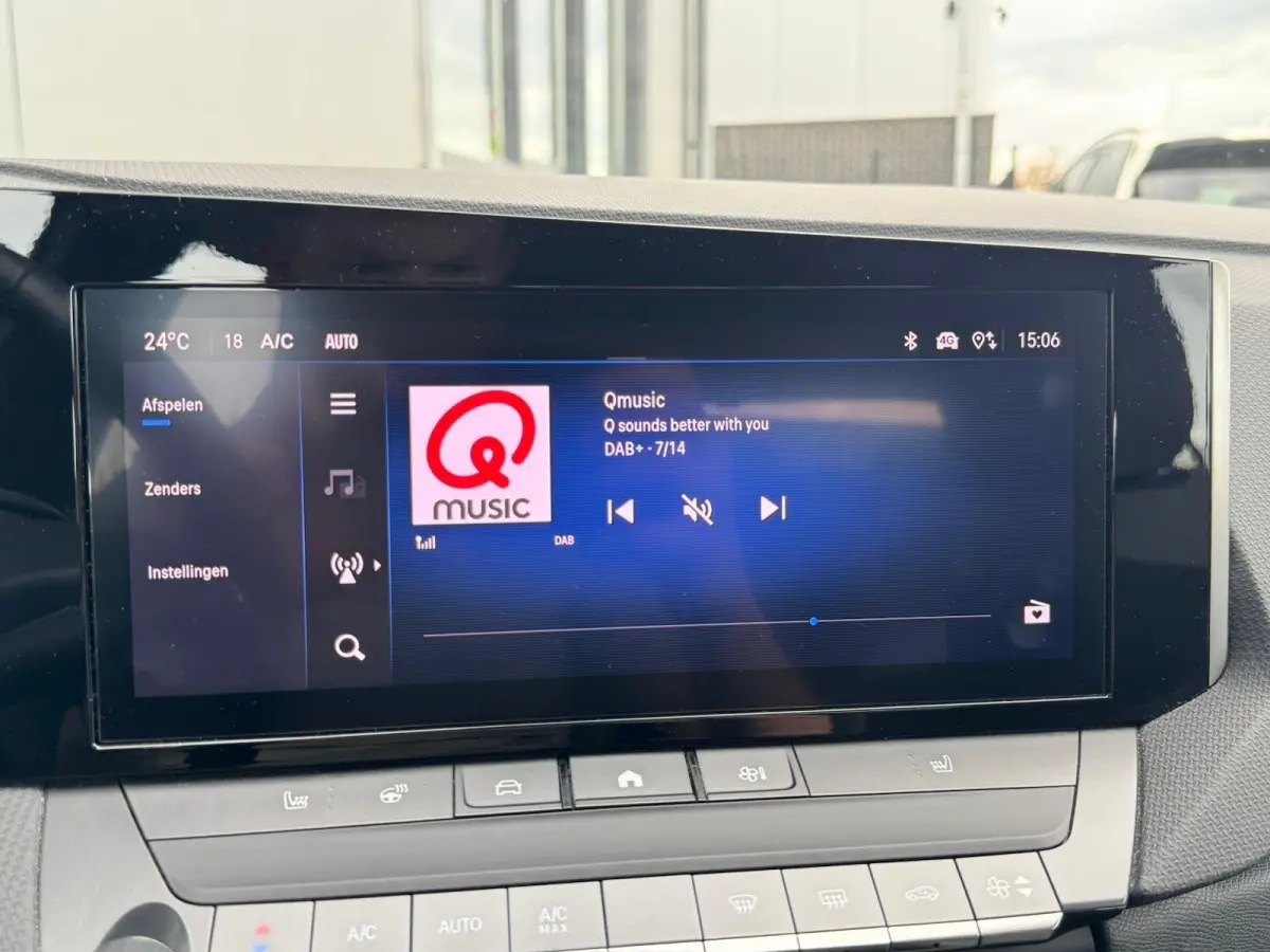 1.2 Business Edition | Nieuwe Distributie | LED | Camera | CarPlay | Navigatie | Cruise | Climate | Lichtmetaal | Stuur/Stoelverwarming