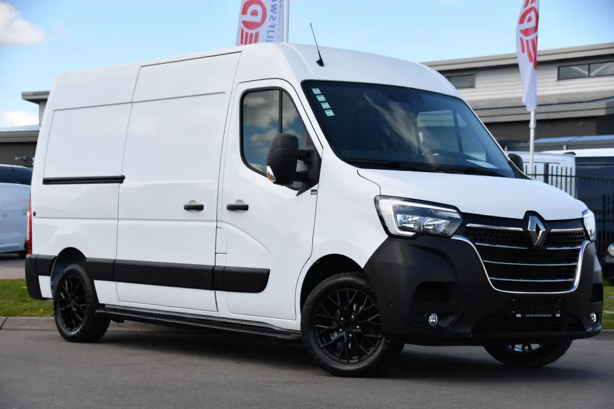 T35 2.3 dCi 150 L2H2 PB Edition Camera, Cruise, Carplay, LED, Trekhaak, Automaat, 150pk, Sensoren, NAVI, Uniek!