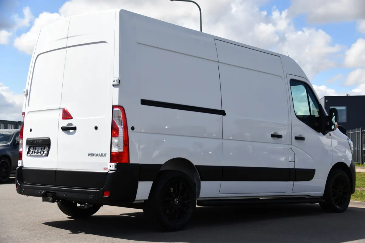 T35 2.3 dCi 150 L2H2 PB Edition Camera, Cruise, Carplay, LED, Trekhaak, Automaat, 150pk, Sensoren, NAVI, Uniek!