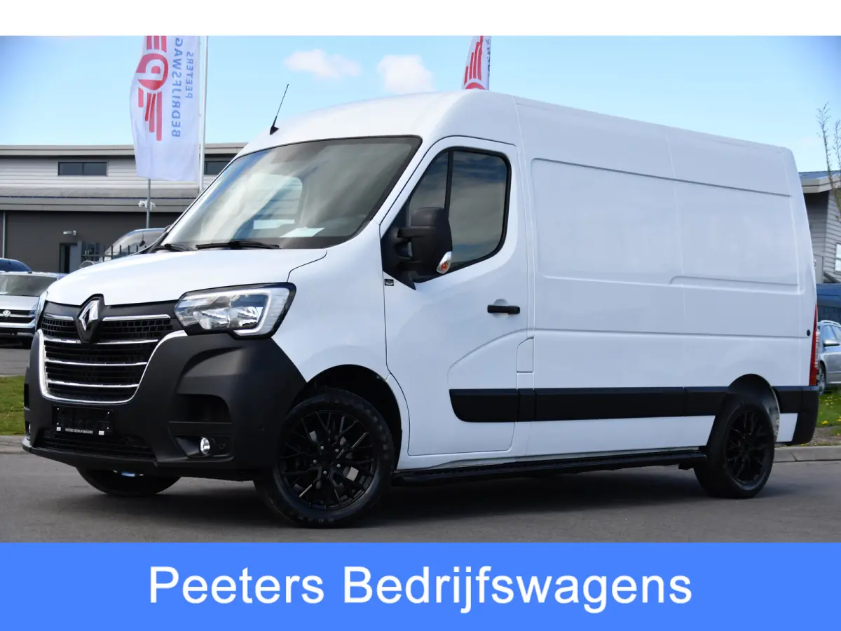 T35 2.3 dCi 150 L2H2 PB Edition Camera, Cruise, Carplay, LED, Trekhaak, Automaat, 150pk, Sensoren, NAVI, Uniek!