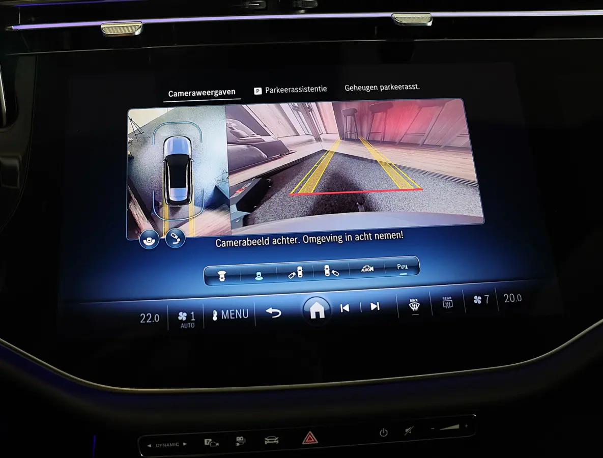 300 e AMG 53 Look / HYPERSCREEN / Massage / Burmester 4D / Head Up / 360 Camera / Acc / Open Panoram