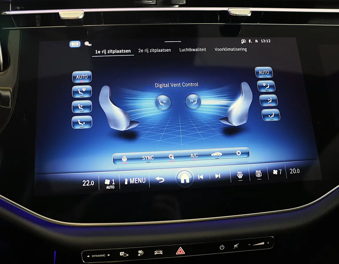 300 e AMG 53 Look / HYPERSCREEN / Massage / Burmester 4D / Head Up / 360 Camera / Acc / Open Panoram