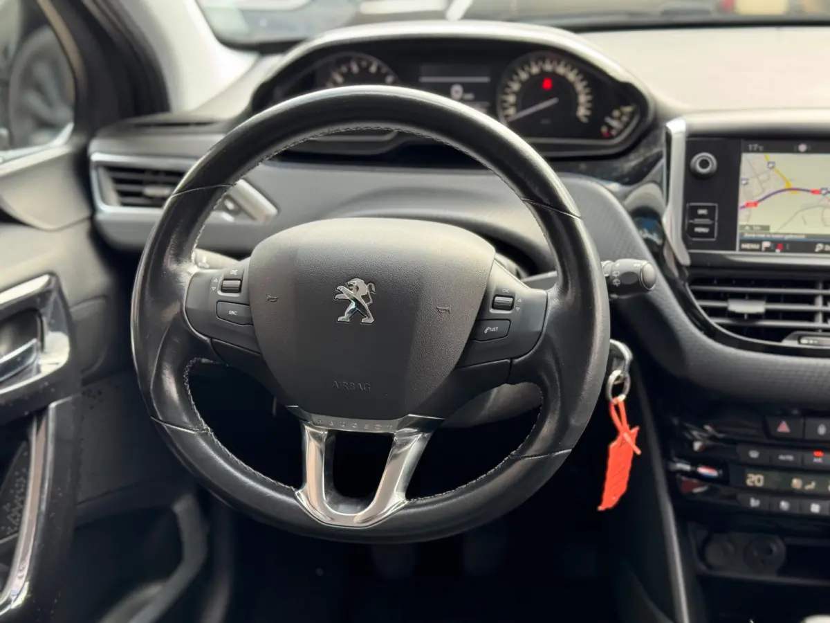 1.2 PureTech GT-line 2018 Grijs NAVI CLIMA NAP!
