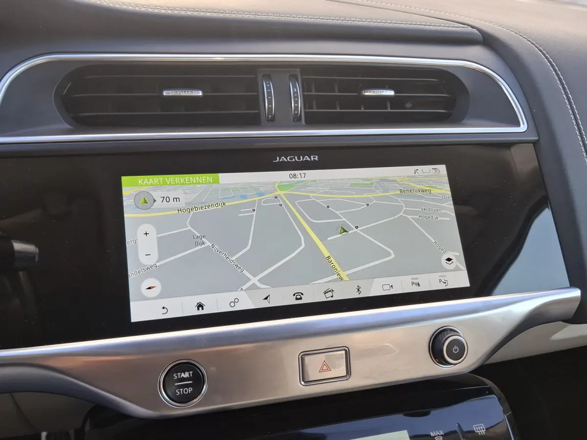 EV400 First Edition 90 kWh | SoH 89,9% | Navigatie/Android/Apple Carplay | LM Velgen 22" | Panoramadak | Voorstoelen/Stuur/Achterbank Verwarmd | Luchtvering | Cruise Control Adaptief |