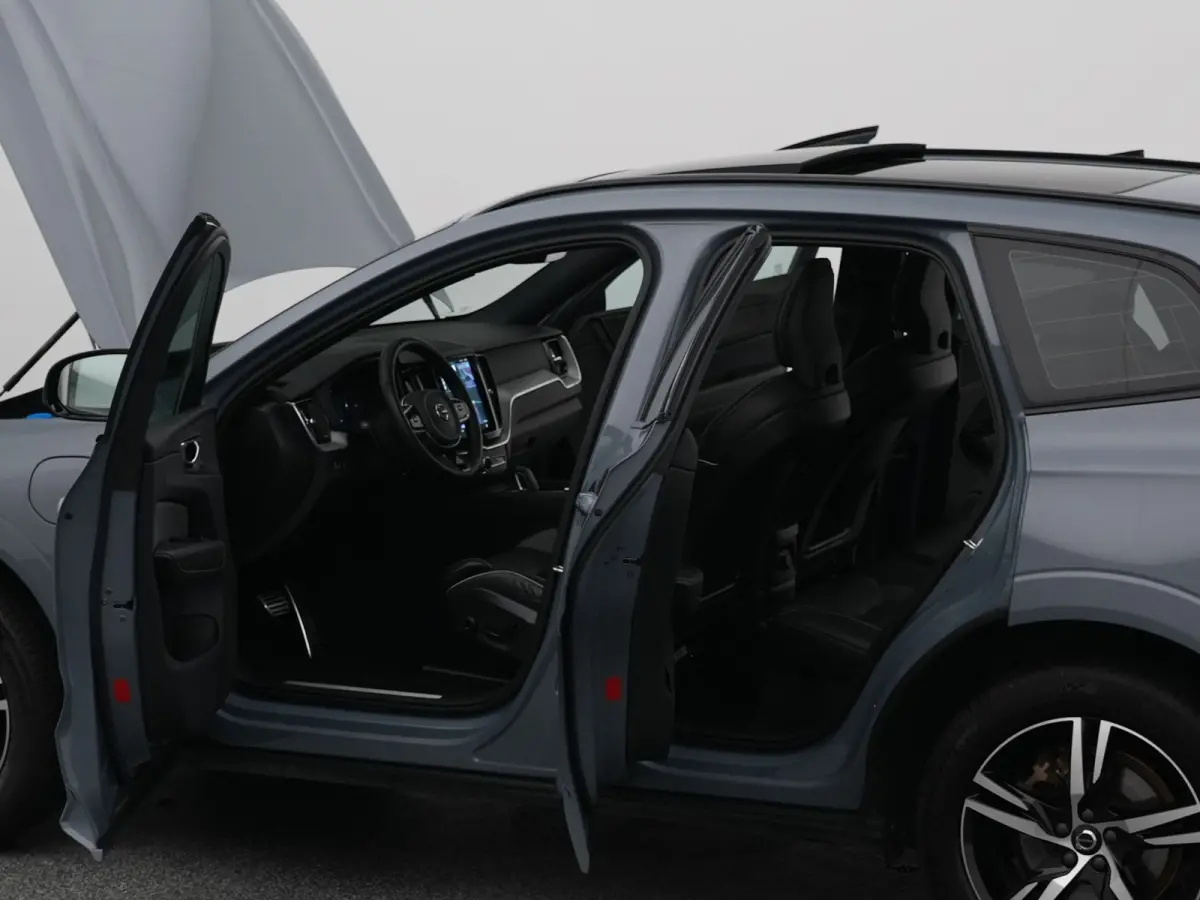 2.0 T6 Plug-in hybrid AWD R-Design | LONG RANGE |  PANO | CAMERA | KEYLESS | STOEL- EN STUURVERW.