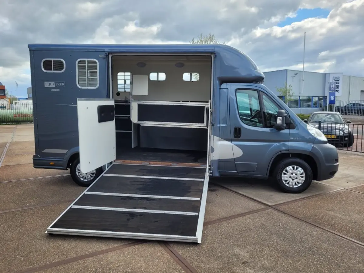 Horsetruck Paarden vervoer / Lage km stand