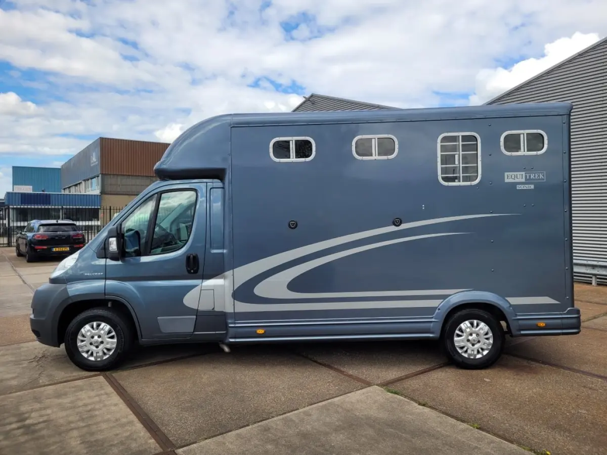 Horsetruck Paarden vervoer / Lage km stand