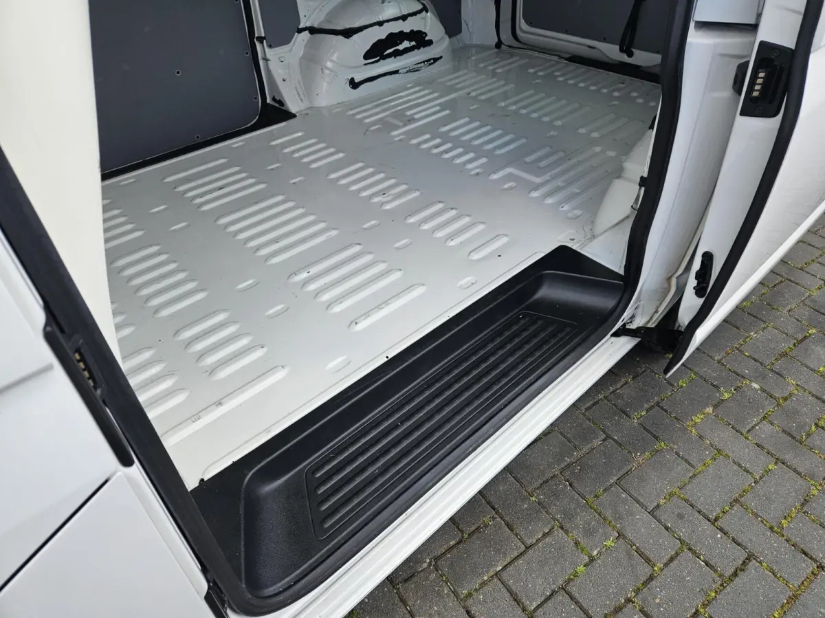 2.0 TDI L1H1 carplay 2x schuifd Airco