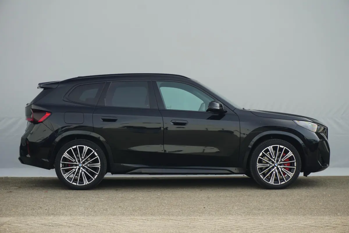 xDrive25e | M Sportpakket Pro | Harman Kardon | Driving Assistant Plus | Head-Up Display | Trekhaak