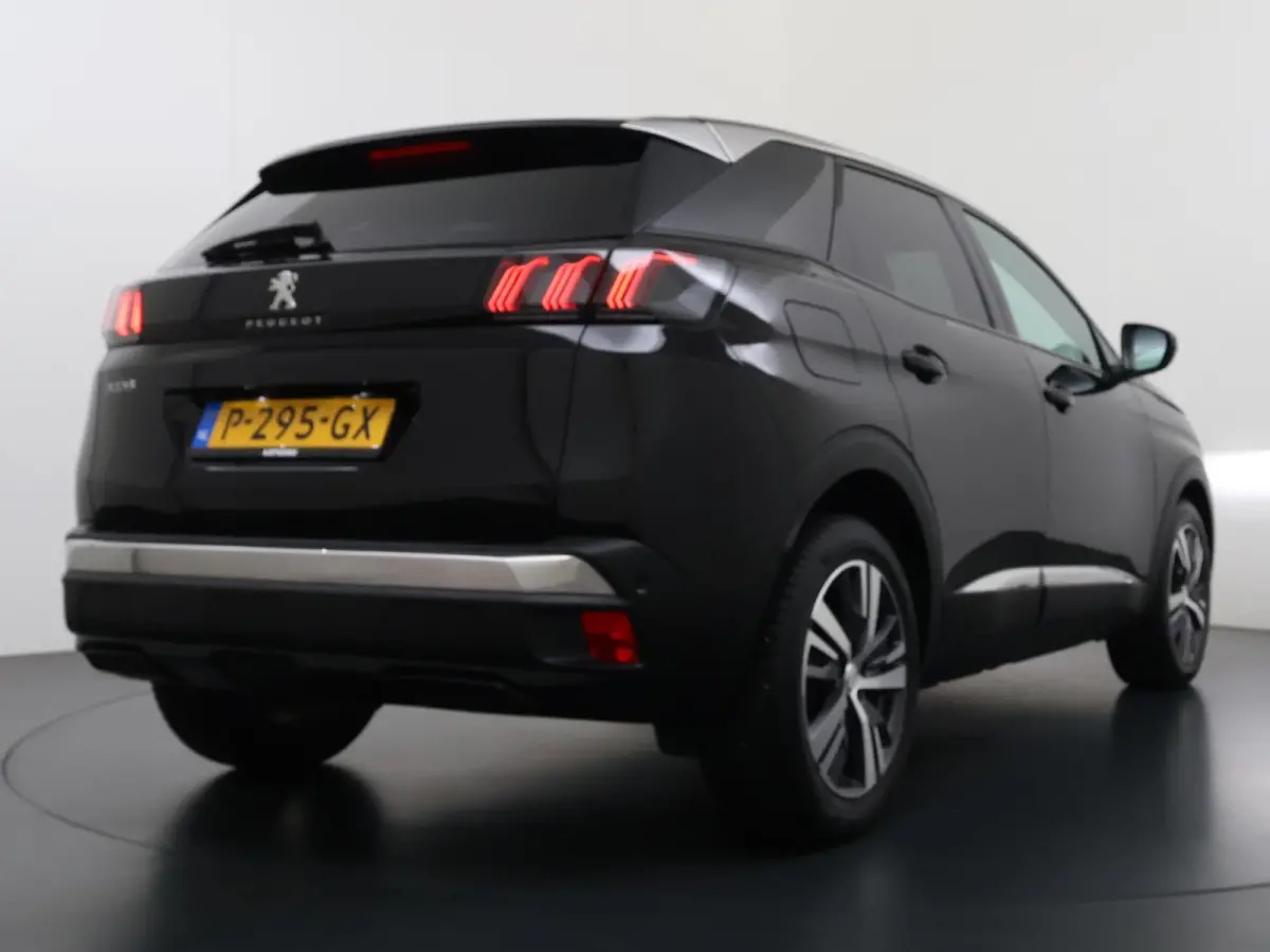 SUV Allure Pack 130pk Automaat | 1ste eigenaar | Camera | Dodehoekdetectie | Stoelverwarming | LED lampen | Keyless | AUTOMAAT | Navigatie