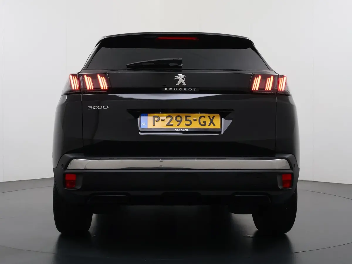 SUV Allure Pack 130pk Automaat | 1ste eigenaar | Camera | Dodehoekdetectie | Stoelverwarming | LED lampen | Keyless | AUTOMAAT | Navigatie