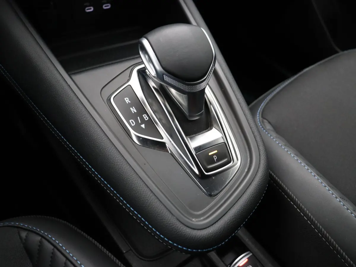 1.6 E-Tech full hybrid 145 esprit Alpine | LED | Achteruitrijcamera | Verwarmt stuurwiel | Keyless | Adaptive cruise.