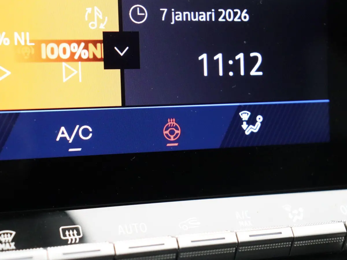 1.6 E-Tech full hybrid 145 esprit Alpine | LED | Achteruitrijcamera | Verwarmt stuurwiel | Keyless | Adaptive cruise.