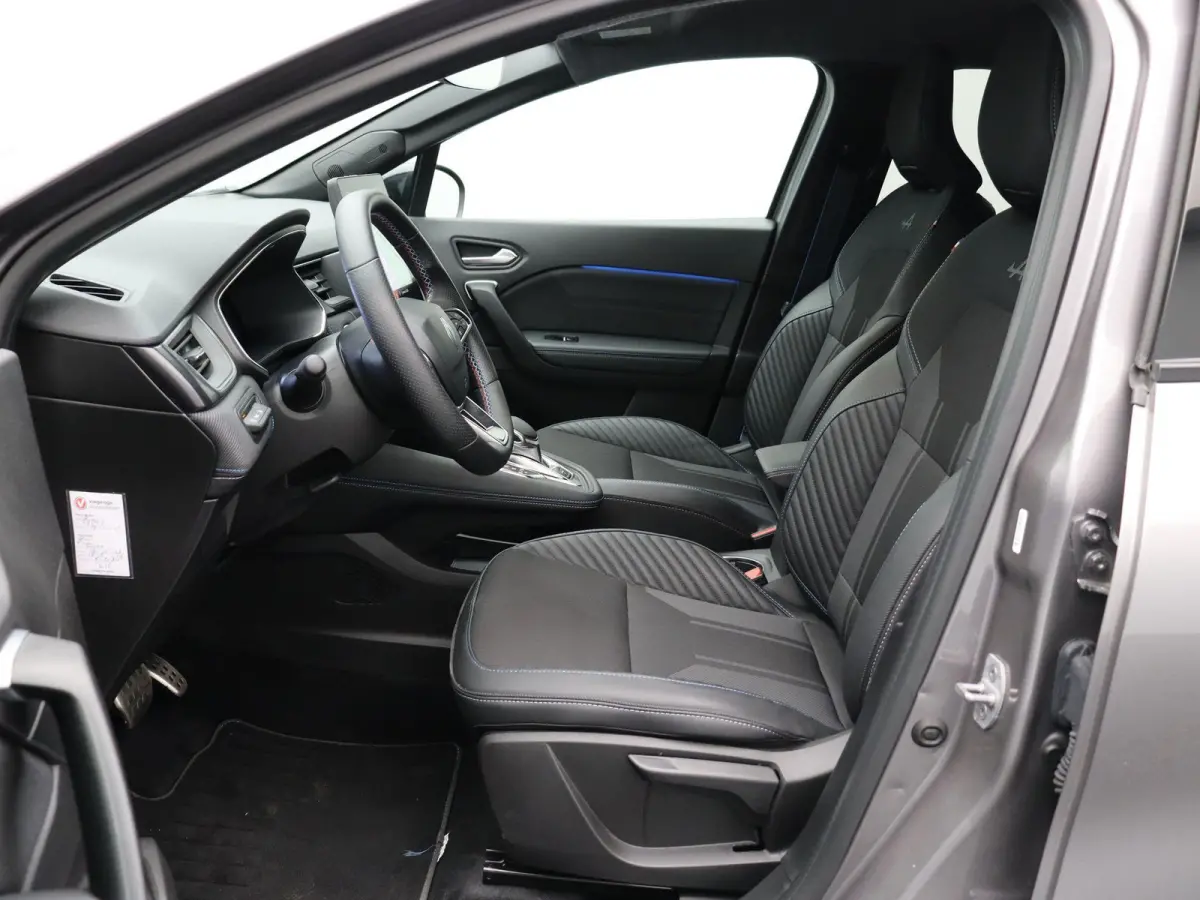 1.6 E-Tech full hybrid 145 esprit Alpine | LED | Achteruitrijcamera | Verwarmt stuurwiel | Keyless | Adaptive cruise.