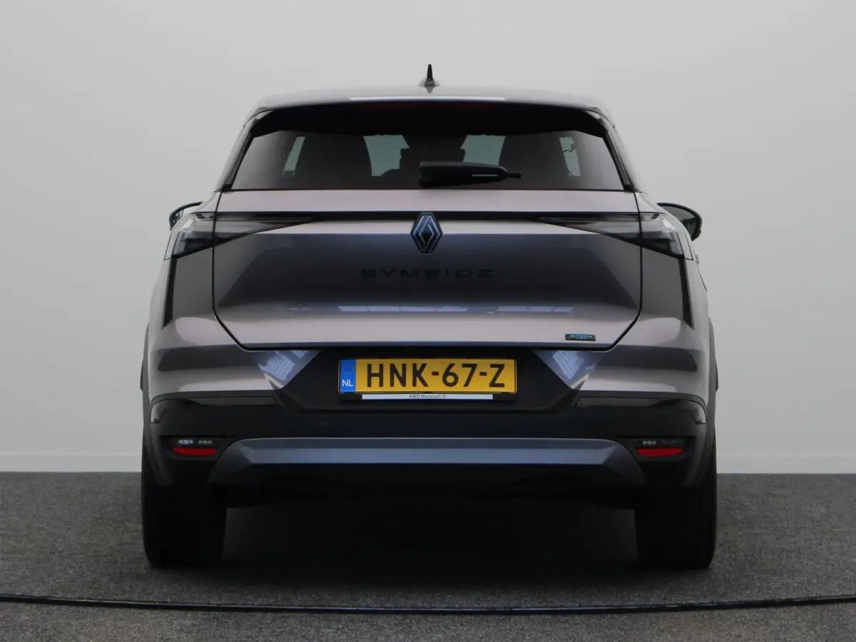 1.6 E-Tech full hybrid 145 esprit Alpine | LED | Achteruitrijcamera | Verwarmt stuurwiel | Keyless | Adaptive cruise.