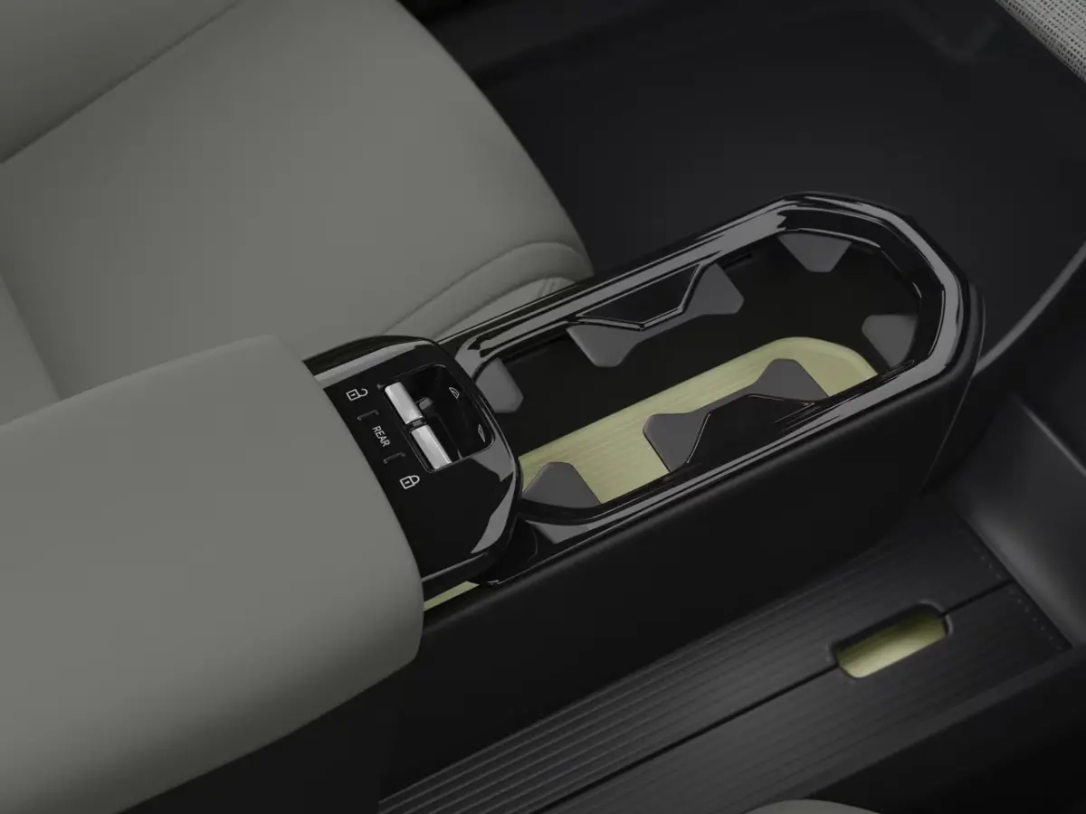P8 AWD Ultra 69 kWh | Panoramadak | Parkeer assistent | Pine Interieur