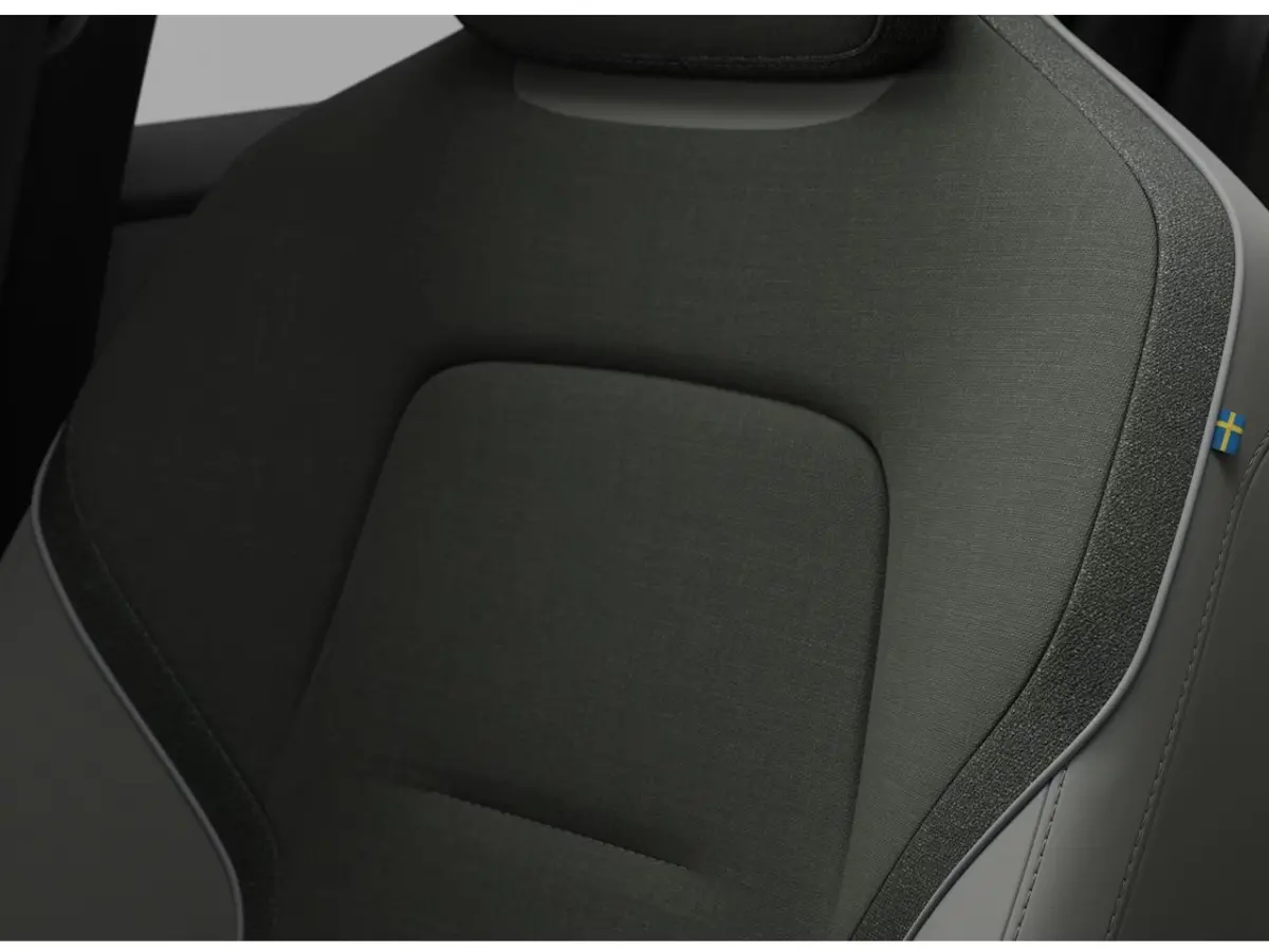 P8 AWD Ultra 69 kWh | Panoramadak | Parkeer assistent | Pine Interieur