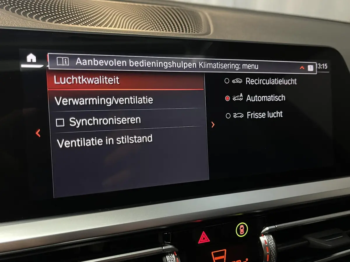 330i M Sport 18"/Panoramadak/Laser LED/Harman Kardon/Dodehoek/Adaptieve cruise/Keyless/Stoelverwarming