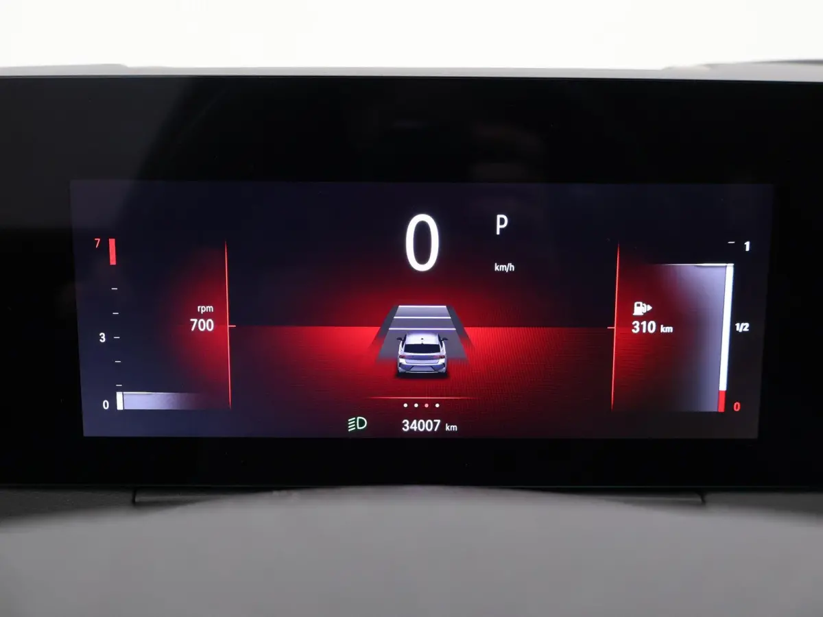 1.2 ULTIMATE AUT. + PANORAMA | HEAD-UP | ADAPTIVE CRUISE | CARPLAY | 360 CAMERA