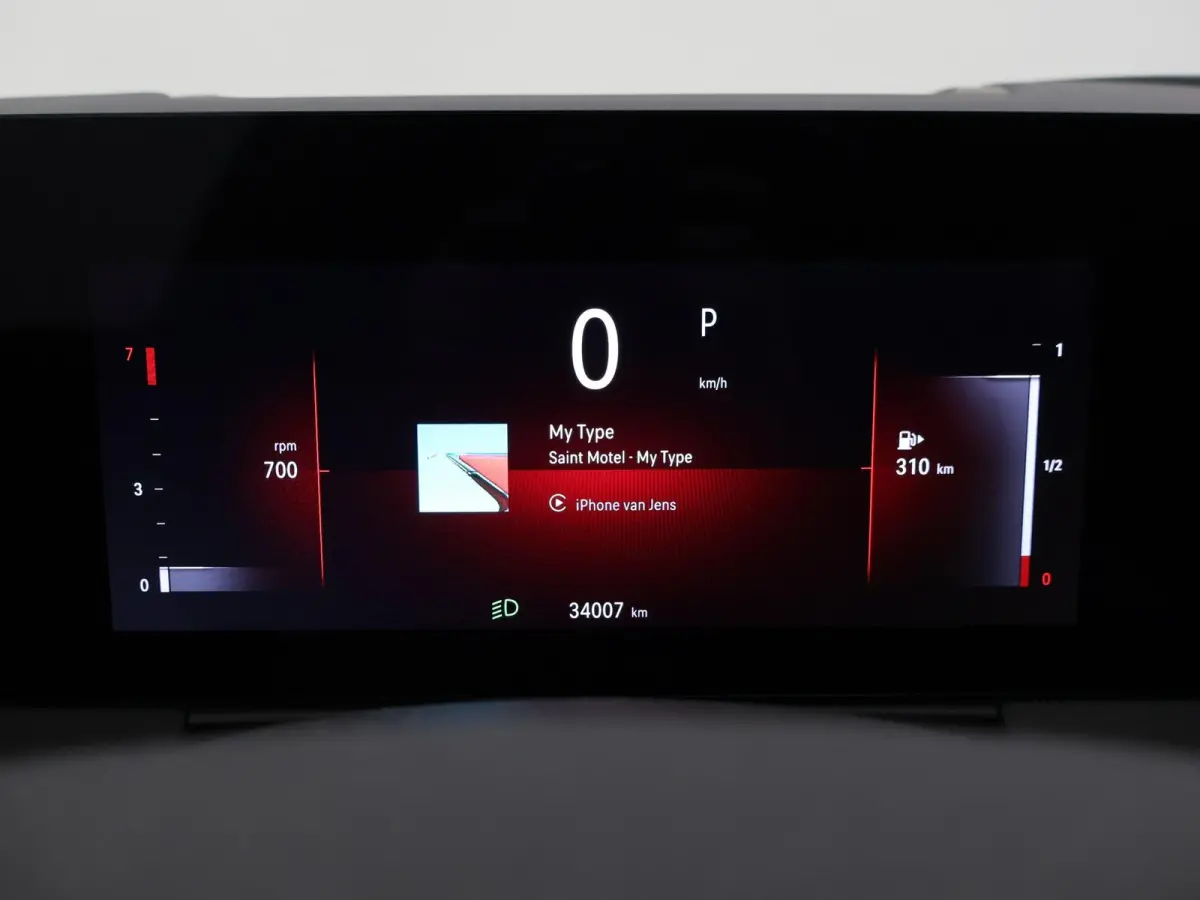 1.2 ULTIMATE AUT. + PANORAMA | HEAD-UP | ADAPTIVE CRUISE | CARPLAY | 360 CAMERA
