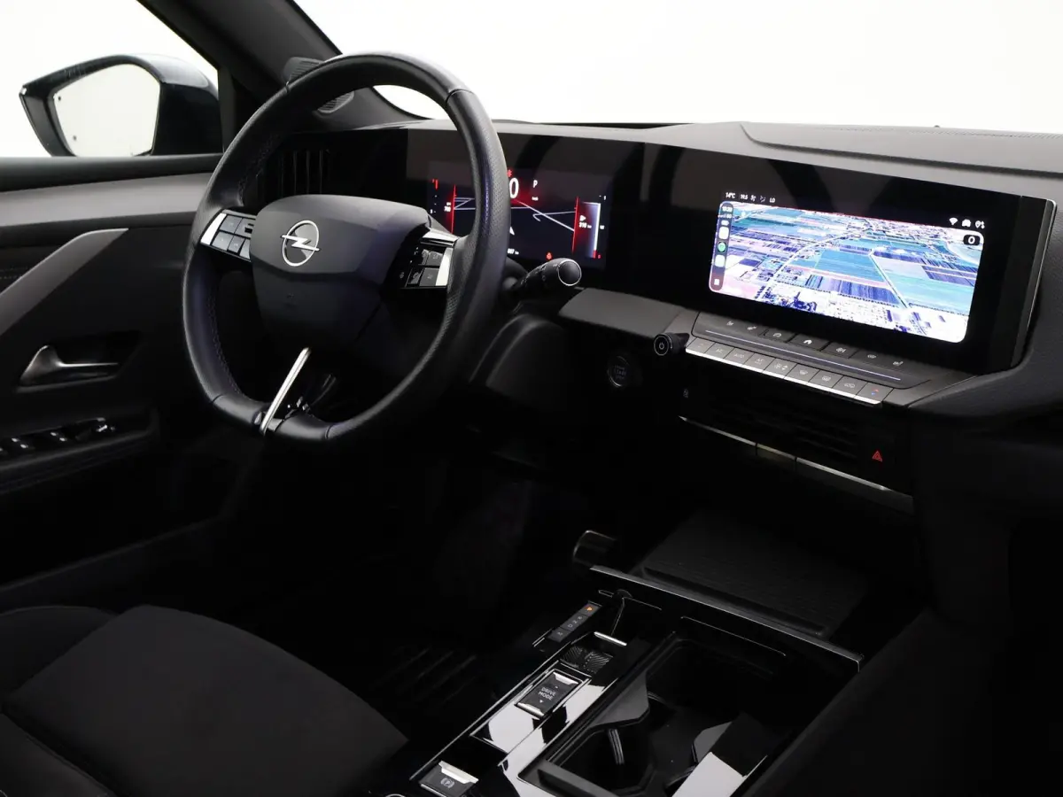 1.2 ULTIMATE AUT. + PANORAMA | HEAD-UP | ADAPTIVE CRUISE | CARPLAY | 360 CAMERA