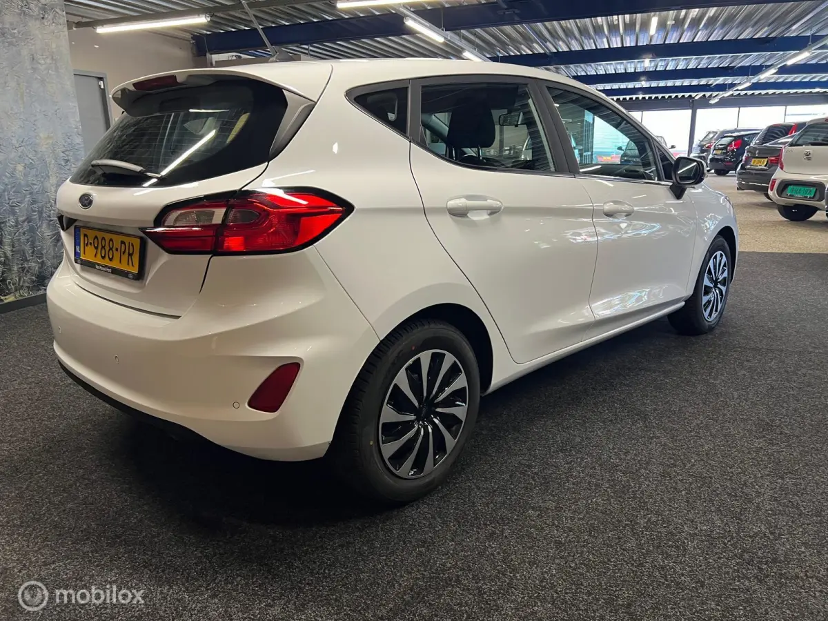 1.0 EcoBoost Hybrid Titanium-NAVI-CRUISE-AIRCO-CARPLAY-BLUETOOTH