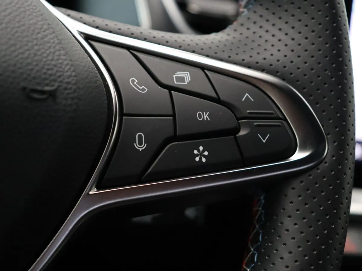 E-Tech full hybrid 145pk Esprit Alpine | Stuurverwarming | Adaptive Cruise | Digitale Cockpit | Achteruitrijcamera | Google Navigatie |