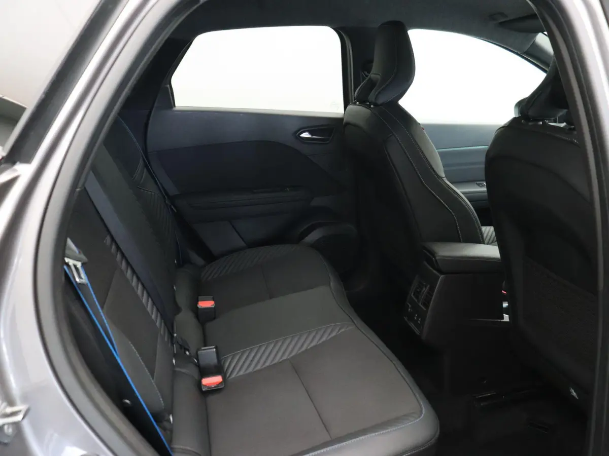 E-Tech full hybrid 145pk Esprit Alpine | Stuurverwarming | Adaptive Cruise | Digitale Cockpit | Achteruitrijcamera | Google Navigatie |