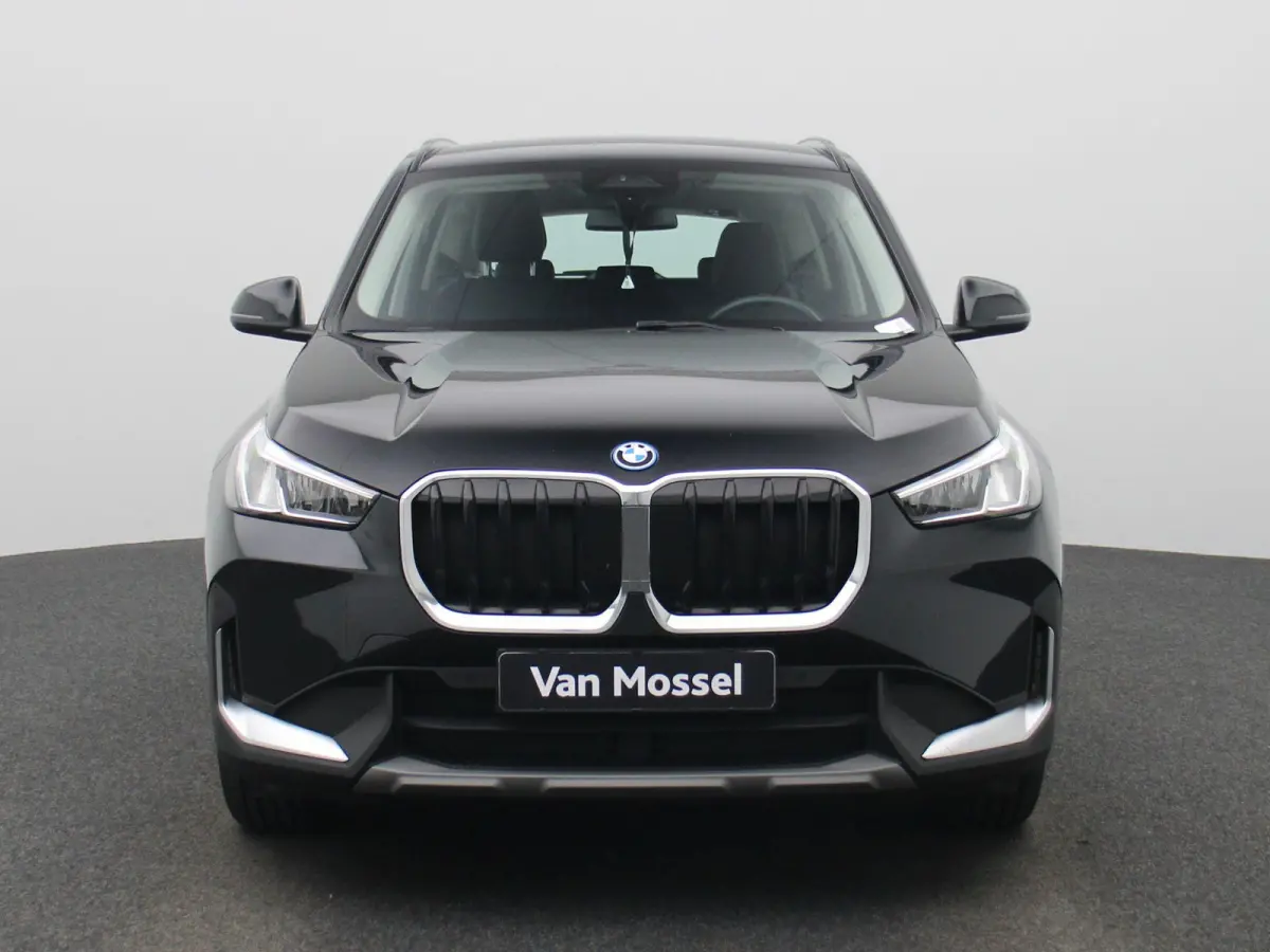 xDrive25e | Automaat | LMV | Parkeer sensoren | Virtual cockpit | Camera | Climate control | Apple carplay  | Navigatie | Elec. achterklep | Leder | Bluetooth | DAB