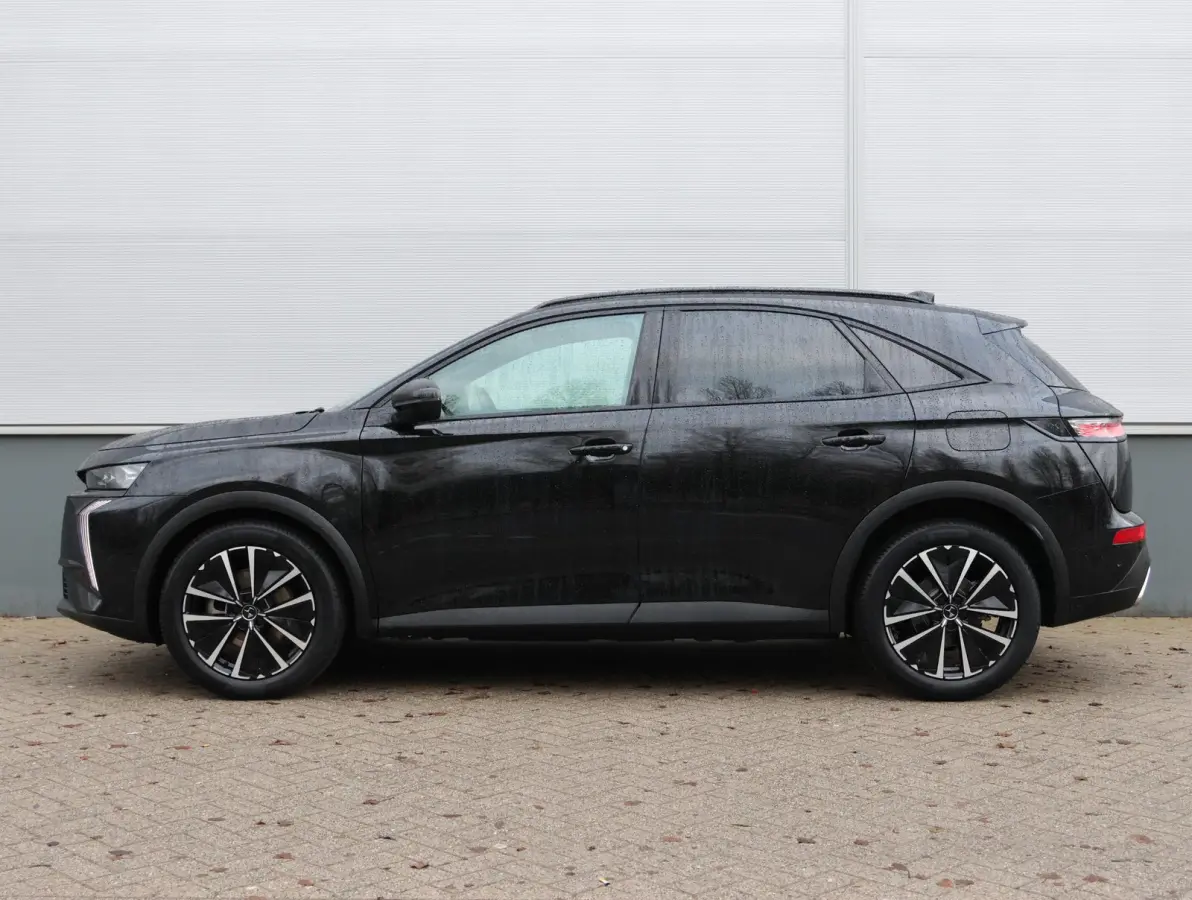 1.6 PHEV 225 Ligne Business | Alcantara bekleding | Navigatie | Dodehoeksensor | Elektrische achterklep | Verwarmde voorstoelen | Apple Carplay/Android Auto