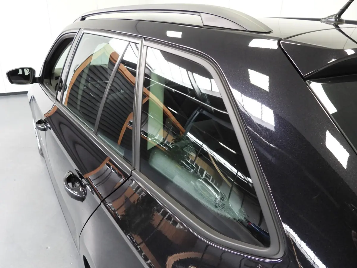 1.0 TSI Active Launch NAVI-APP/AIRCO/CRUISE/TREKHAAK!
