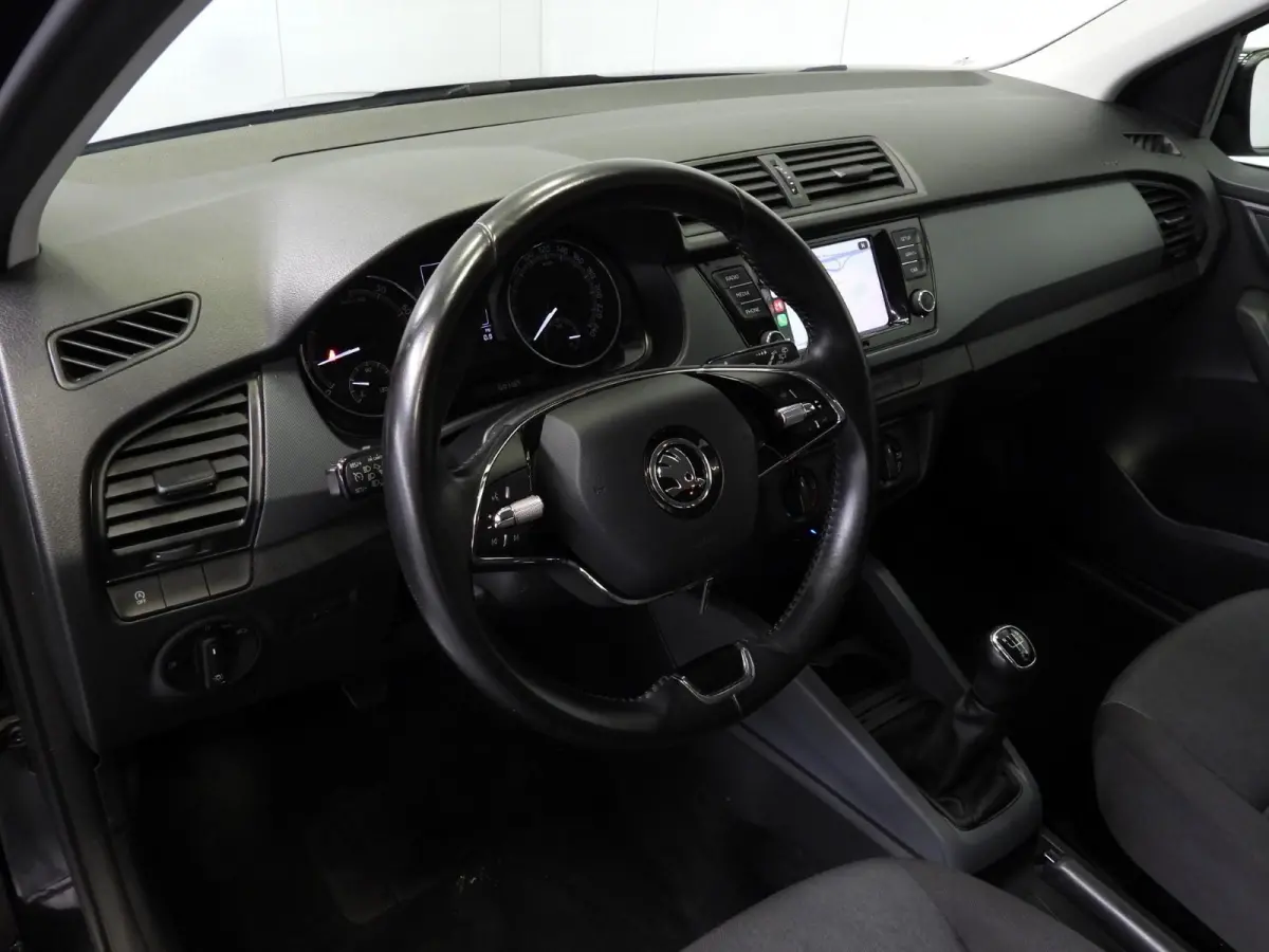 1.0 TSI Active Launch NAVI-APP/AIRCO/CRUISE/TREKHAAK!