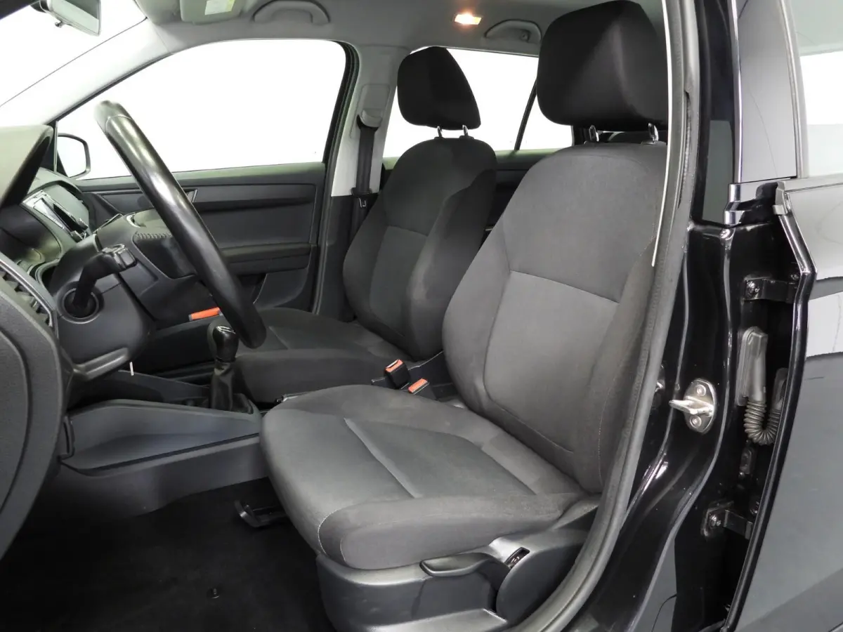 1.0 TSI Active Launch NAVI-APP/AIRCO/CRUISE/TREKHAAK!