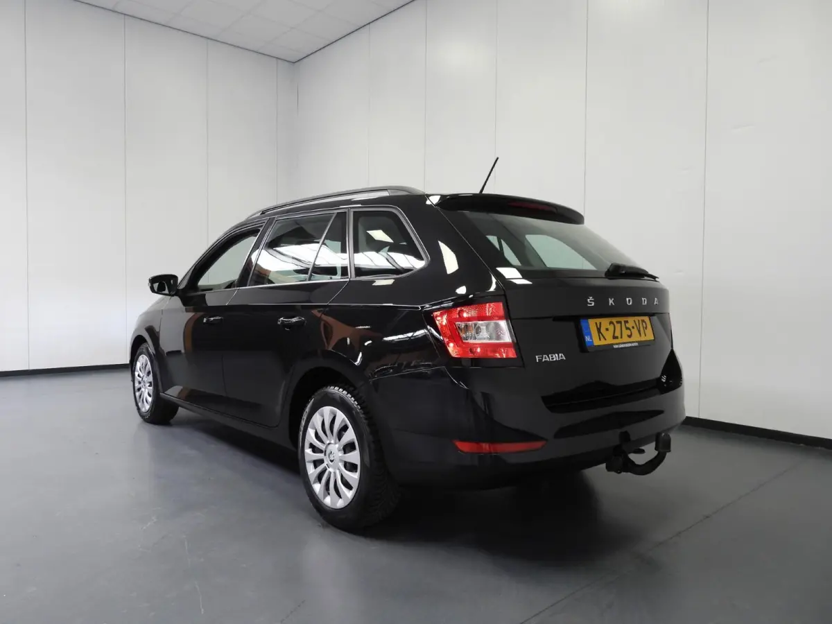 1.0 TSI Active Launch NAVI-APP/AIRCO/CRUISE/TREKHAAK!