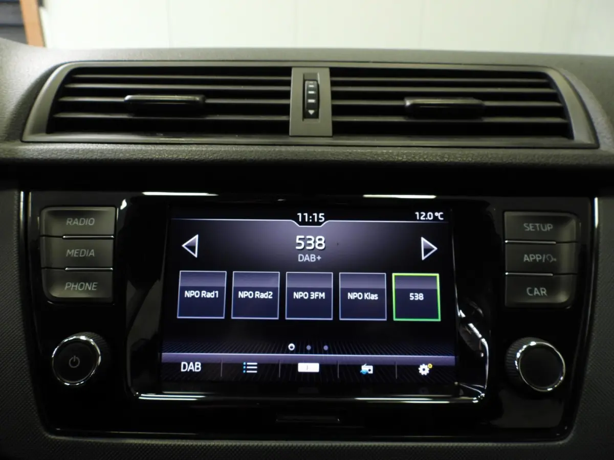 1.0 TSI Active Launch NAVI-APP/AIRCO/CRUISE/TREKHAAK!