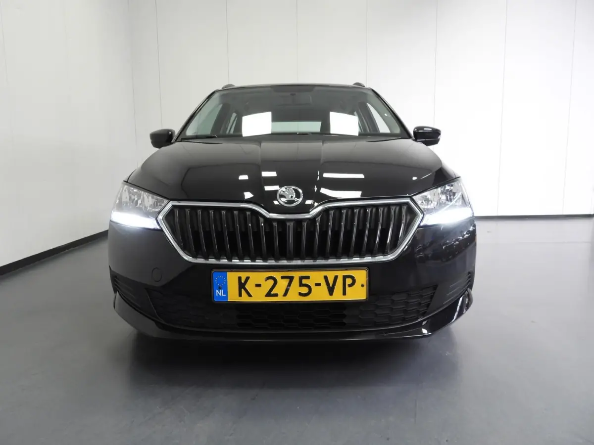 1.0 TSI Active Launch NAVI-APP/AIRCO/CRUISE/TREKHAAK!