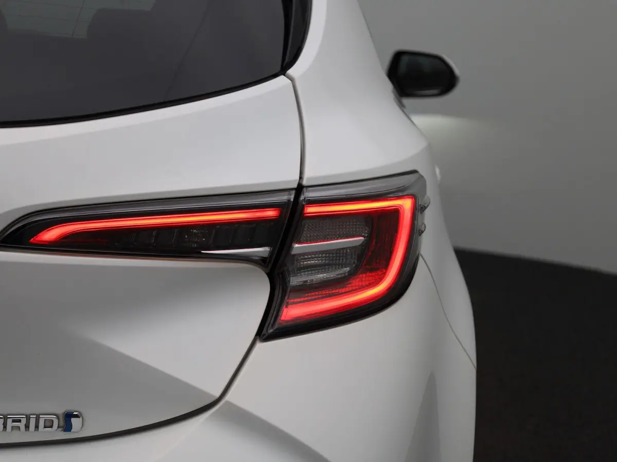 1.8 Hybrid Dynamic | NAVIGATIE | CAMERA | STOELVERWARMING | CLIMATE