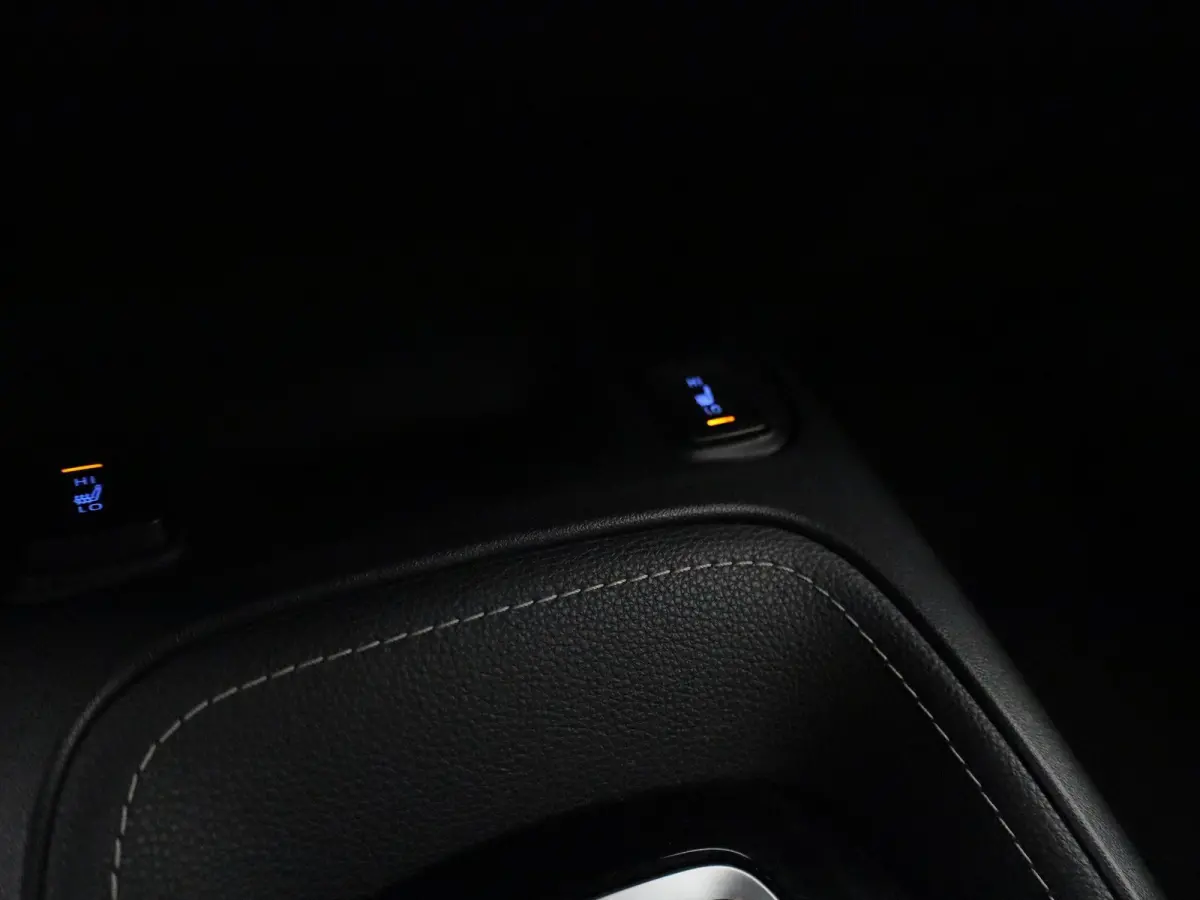 1.8 Hybrid Dynamic | NAVIGATIE | CAMERA | STOELVERWARMING | CLIMATE