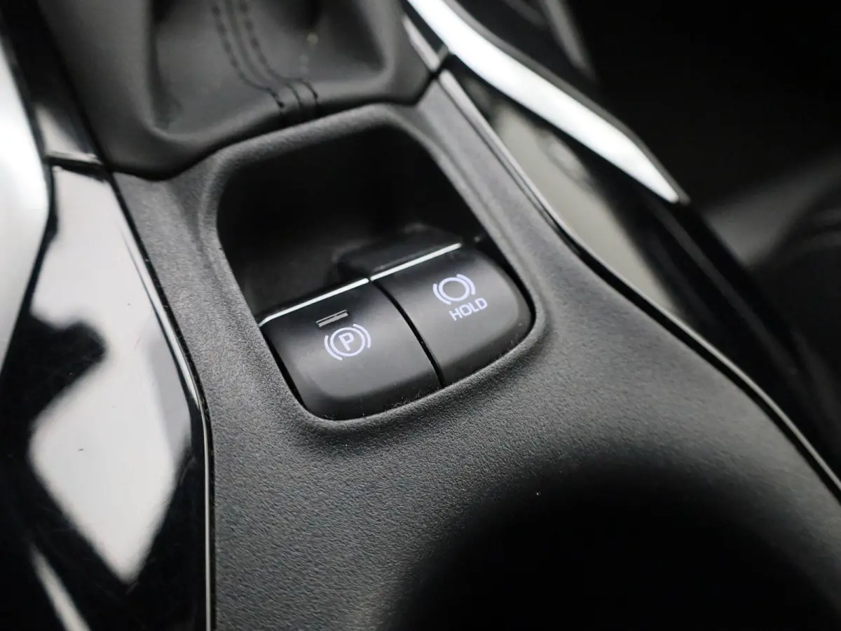 1.8 Hybrid Dynamic | NAVIGATIE | CAMERA | STOELVERWARMING | CLIMATE