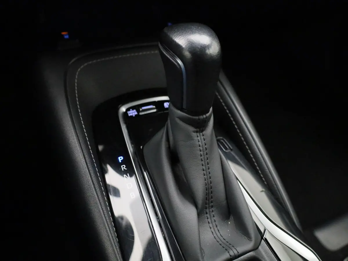 1.8 Hybrid Dynamic | NAVIGATIE | CAMERA | STOELVERWARMING | CLIMATE