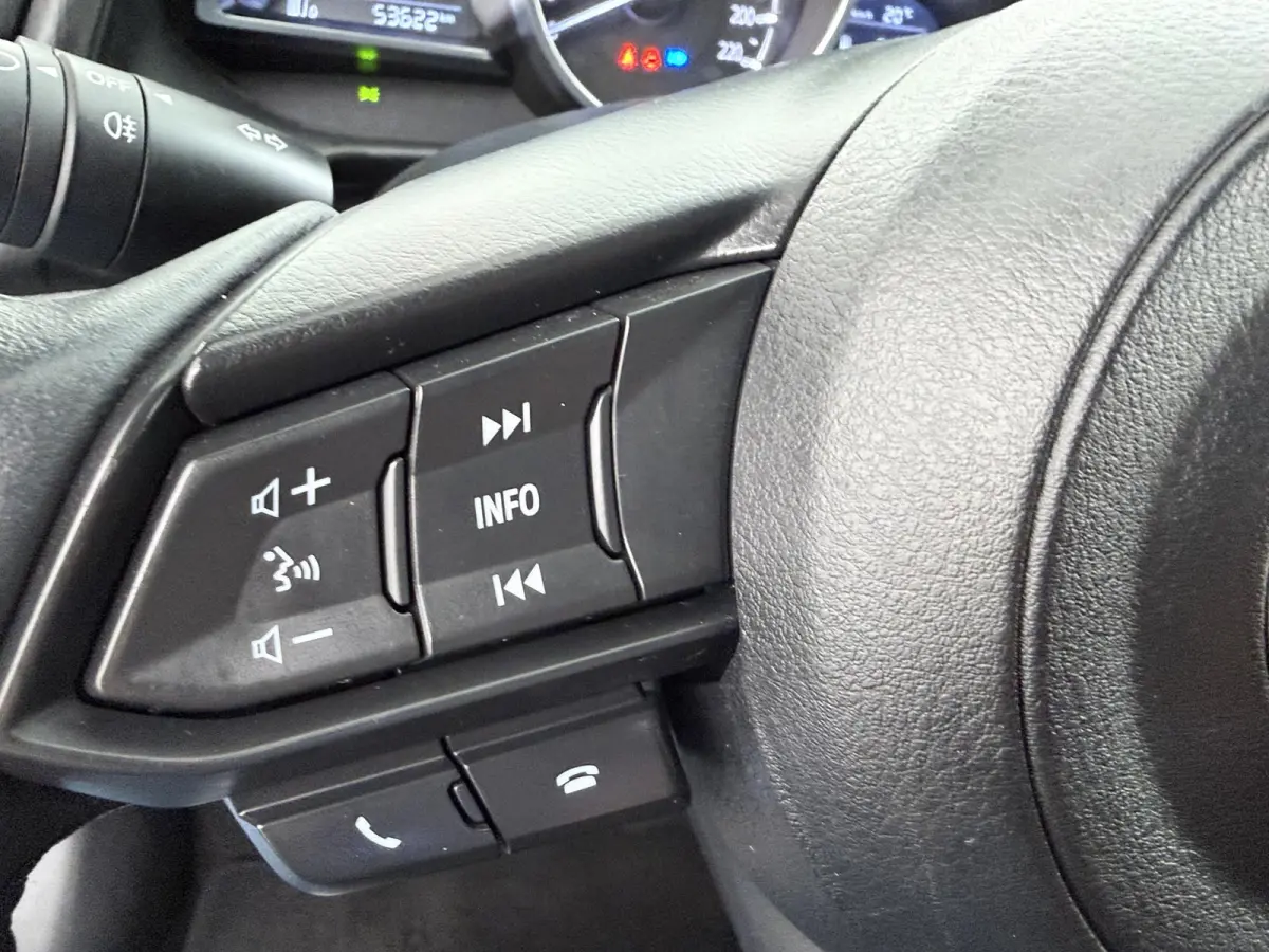 1.5 Skyactiv-G Sportive | Parkeercamera | Lichtmetalen Velgen |